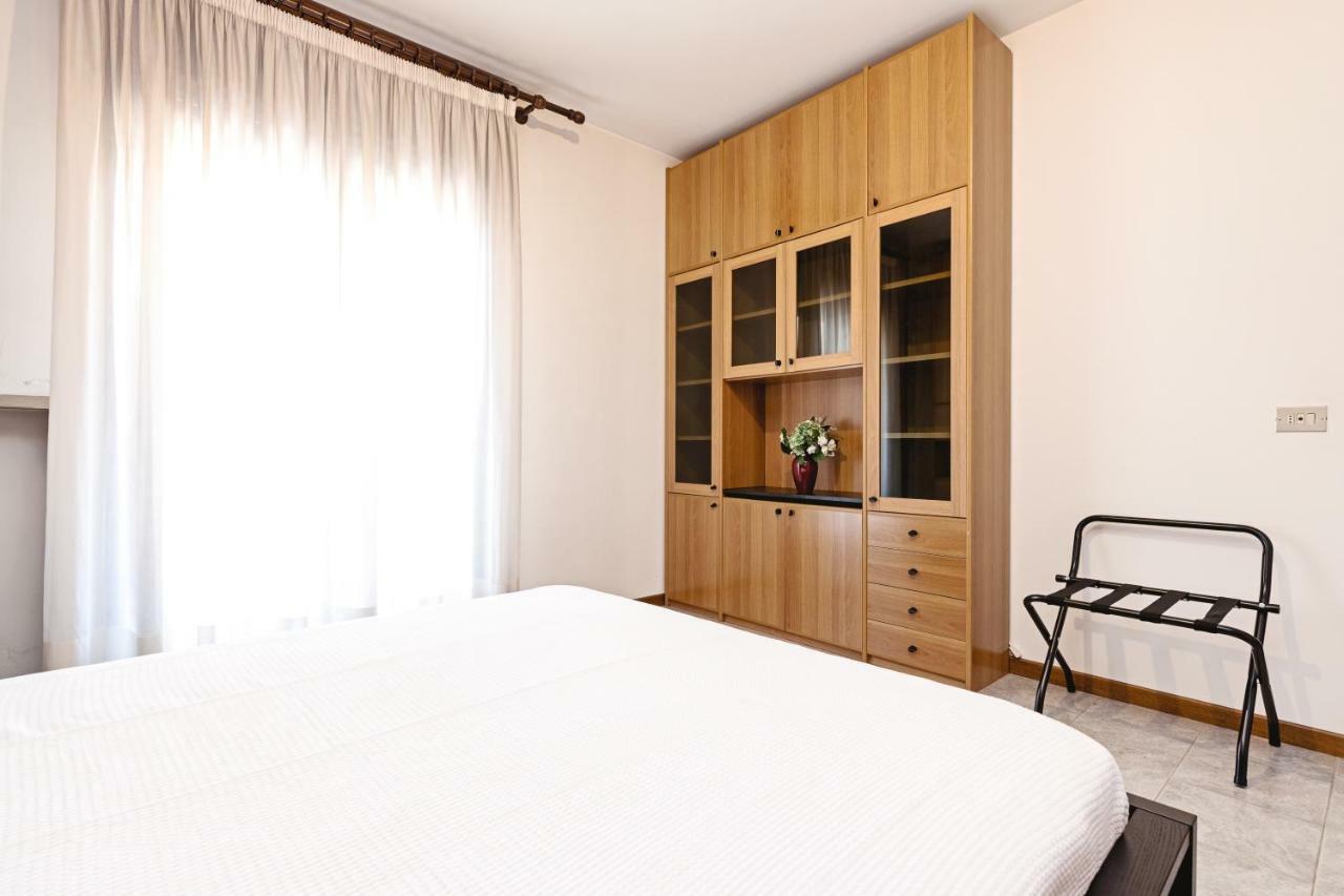 Appartamento Colourful Flat Borgo Roma Verona Esterno foto